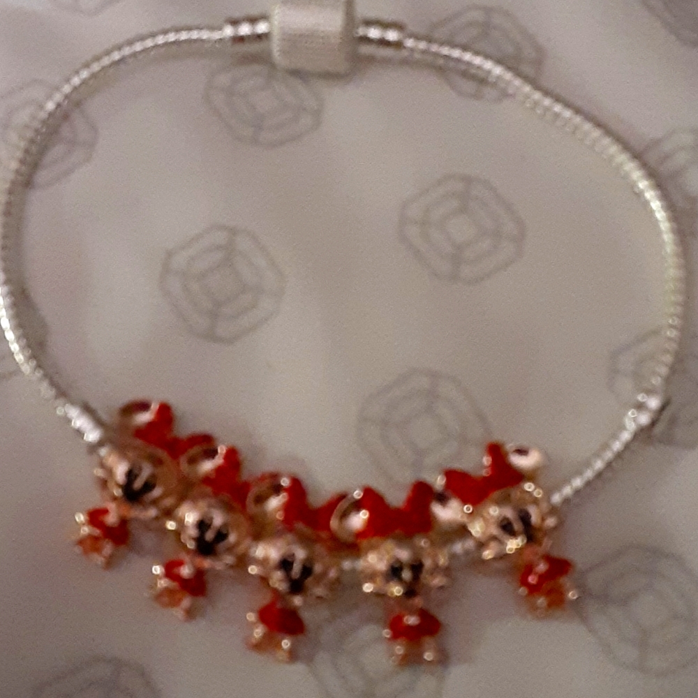 Minnie mouse charm fashion bracelet